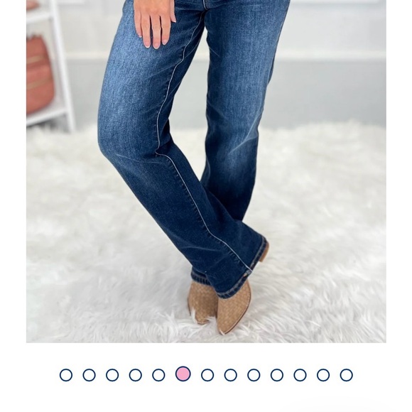 Almost new Judy blue fleece lined straight leg jeans. Sz 1 - Picture 8 of 8